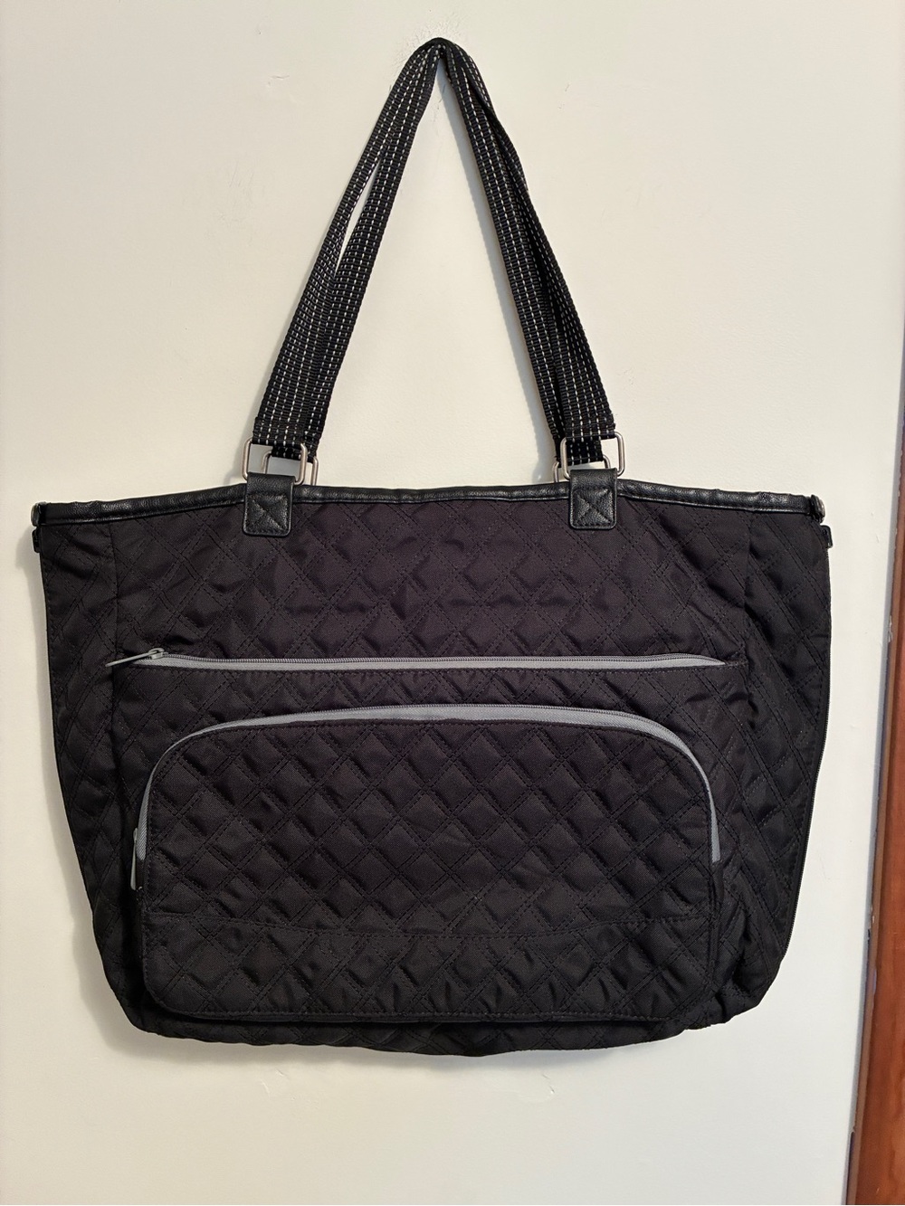 Thirty-One Double Take Tote Reversible Black Quilted Chevron Laptop Insulated